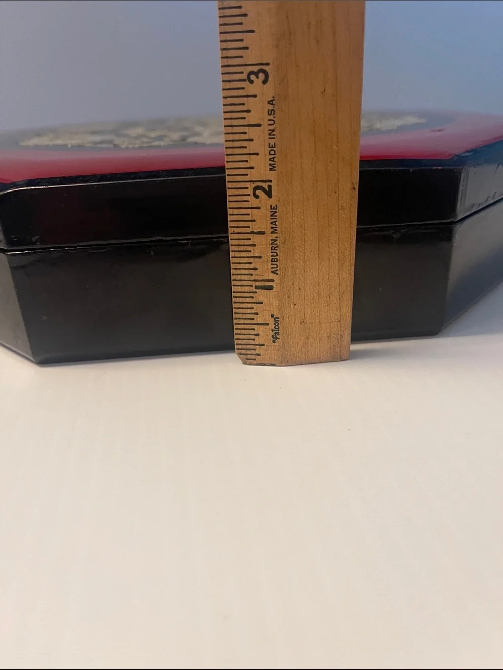 Vintage lacquer box with abalone inlay